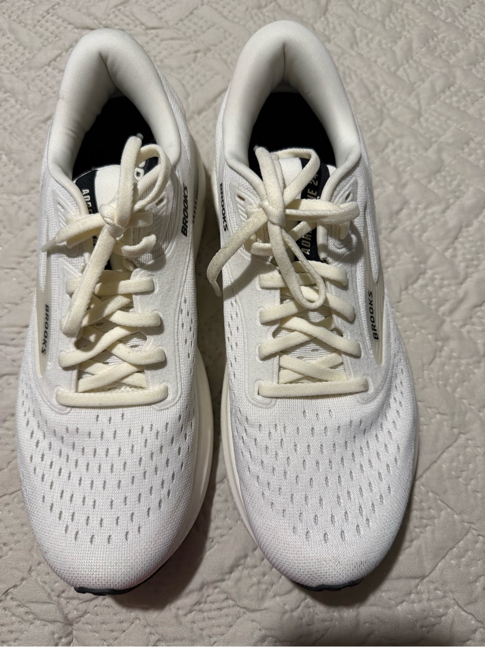 Brooks White and Off-White Lace-Up Running Sneakers